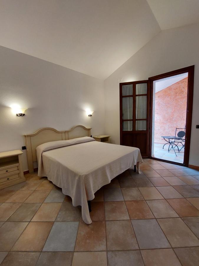 Hotel La Corte Rosada Villasimius Exterior foto
