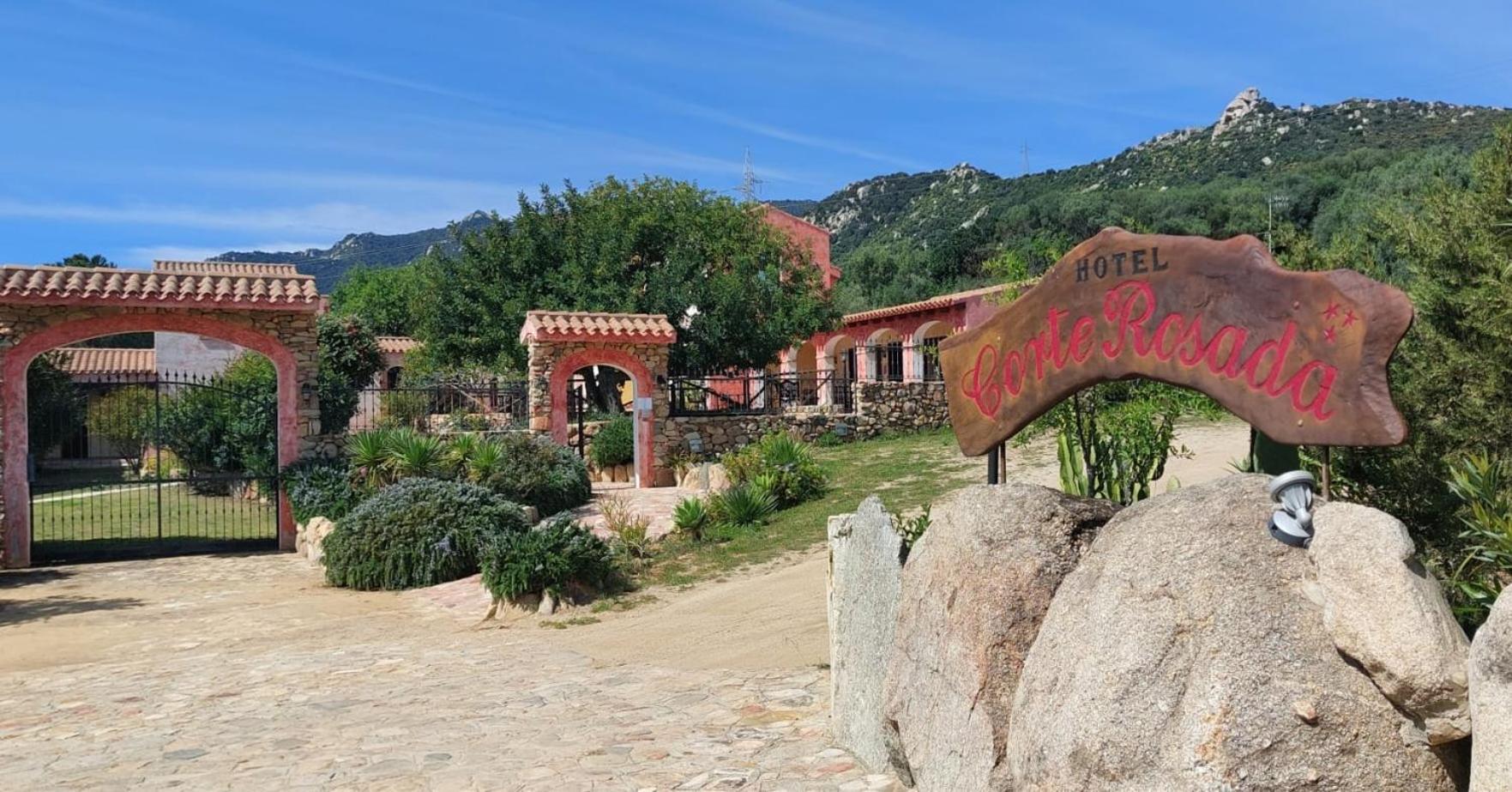 Hotel La Corte Rosada Villasimius Exterior foto